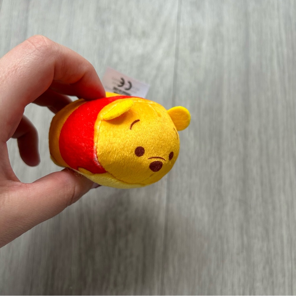 Pooh bear tsum tsum